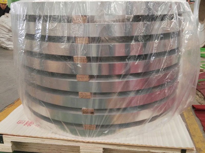 precision-slit aluminum strips package